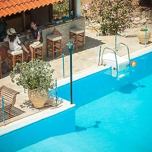 https://porto-koufo-resort.hotelschalkidiki.net